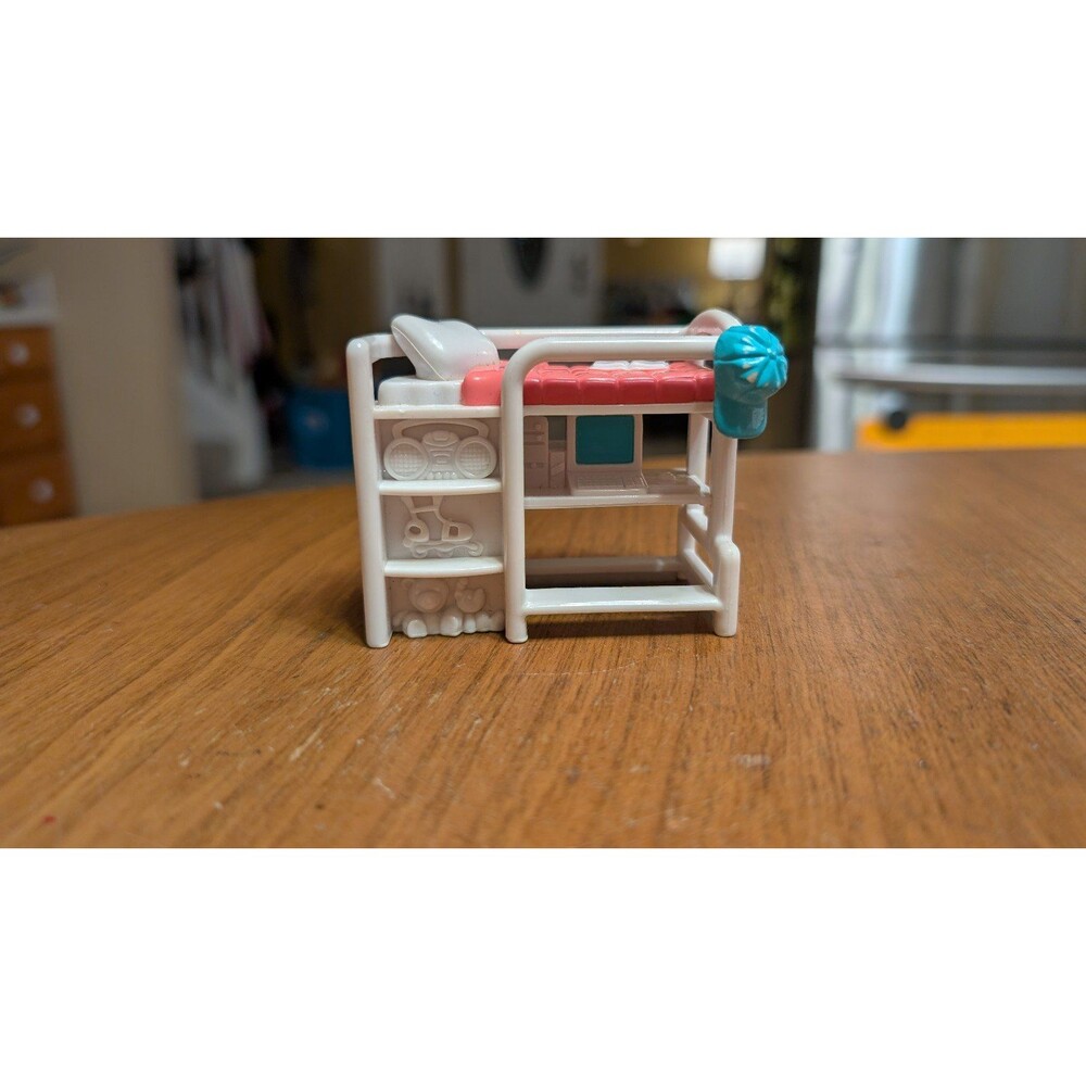 Vintage 2000 Y2K Fisher Price Sweet Streets Beach House Bunk Bed Dollhouse